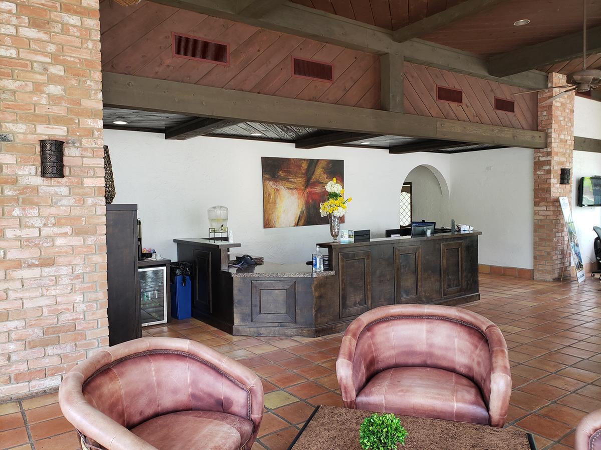 Rancho Viejo Resort Екстериор снимка